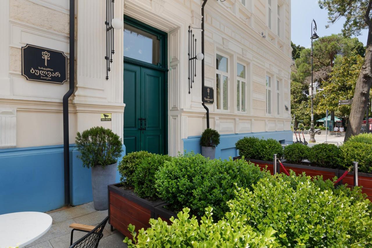 Boulevard Hotel Batoemi Buitenkant foto